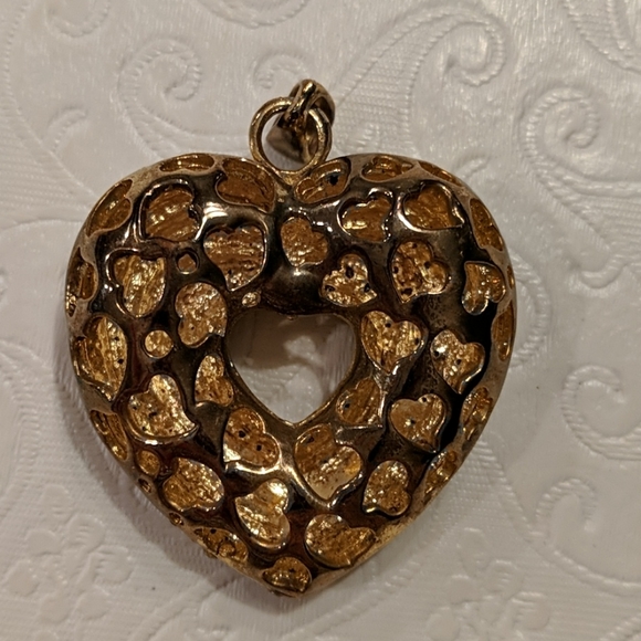 Heart Pendant - Picture 2 of 5